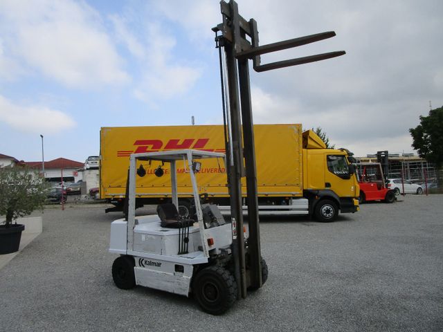 Fahrzeugabbildung Kalmar Hubkraft 3.000 kg. 4-Zylinder Diesel