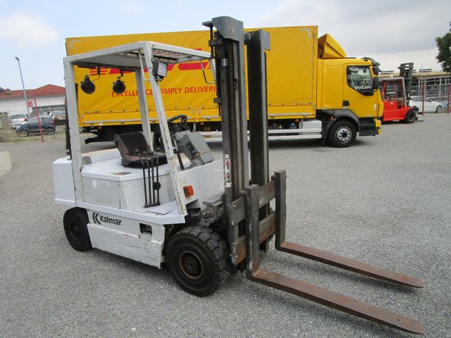 Fahrzeugabbildung Kalmar Hubkraft 3.000 kg. 4-Zylinder Diesel