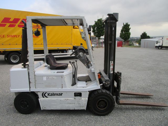 Fahrzeugabbildung Kalmar Hubkraft 3.000 kg. 4-Zylinder Diesel